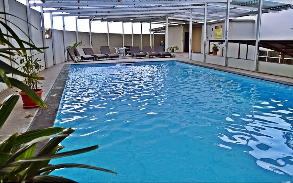Grand Elite Hotel פקאנבארו מראה חיצוני תמונה